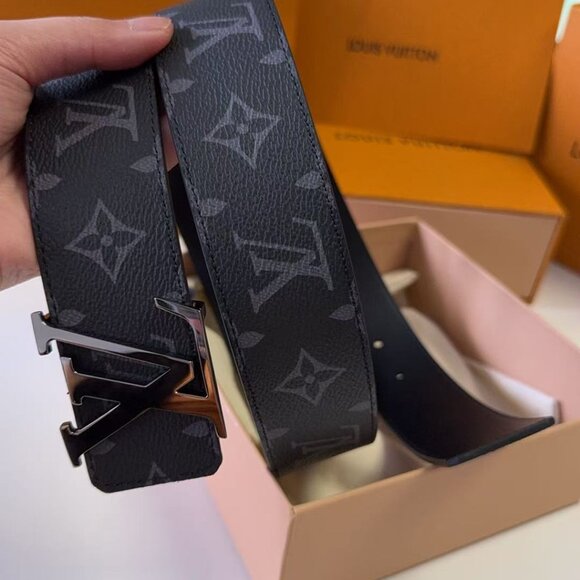 Louis Vuitton LV Monogram Belt Size 36 Men’s - Picture 7 of 9